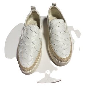 Franco Sarto Cream Woven Slip-On Shoes EUC NWOT SB11